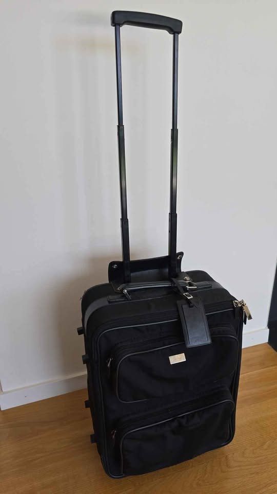Gucci Valigie: Gucci hand luggage – Usato da Chavannes-des-Bois venduto da sarahzo 1