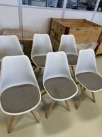 6 Stühle weiss mit Sitzkissen gebraucht ab 1.-