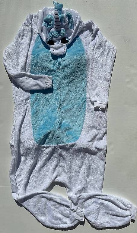 Kostüme: 2x Einhorn Onesies – Gebraucht aus Biel/Bienne von xav_8d66