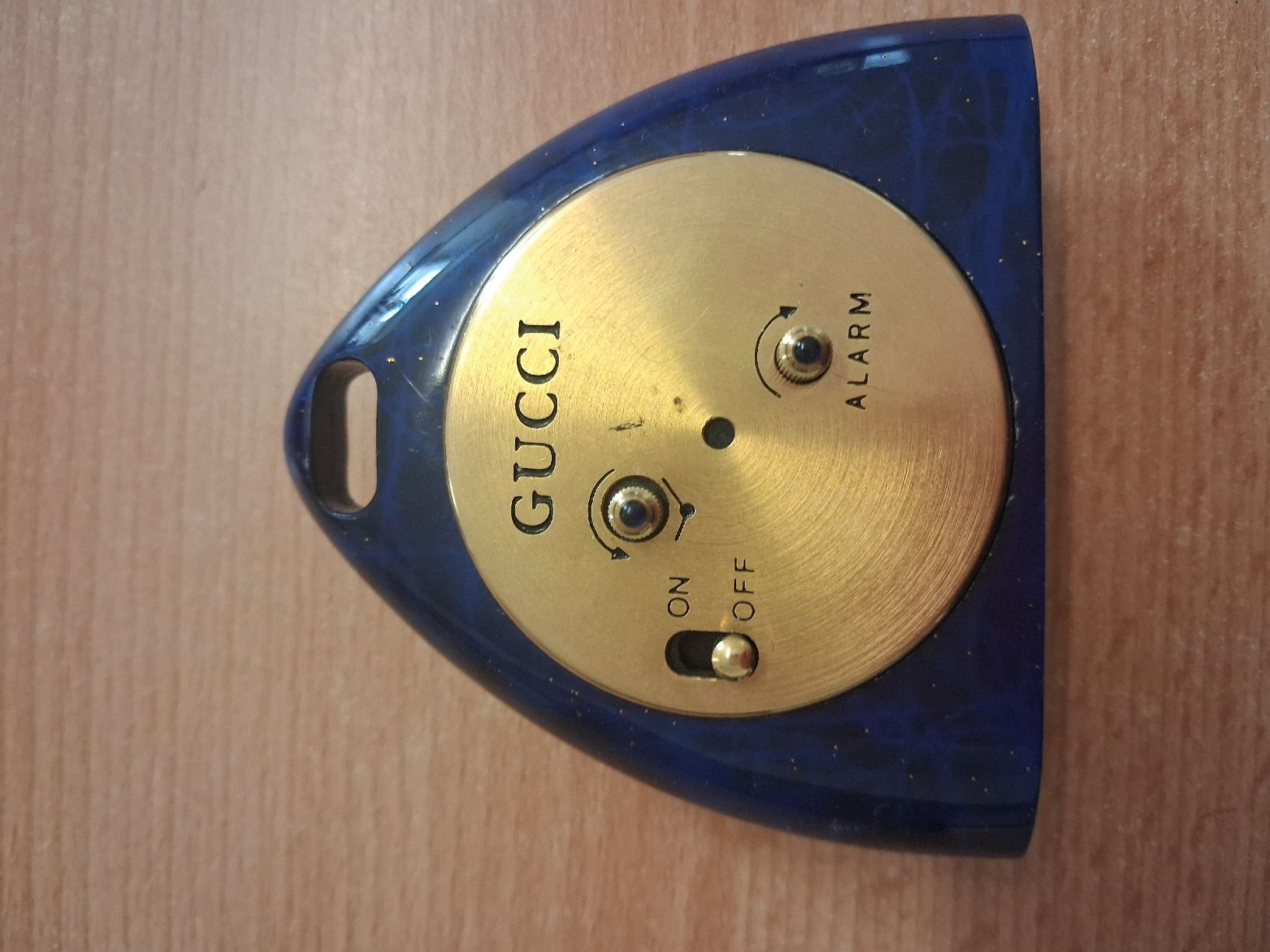 Gucci Wecker: Réveil Gucci ancien – Gebraucht aus La Chaux-de-Fonds von syl_lvy2 1