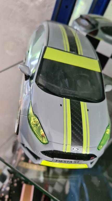 Modellini d'auto: FORD FIESTA ST 200 1:18 – Usato da Ittigen venduto da ROCKY1964 3