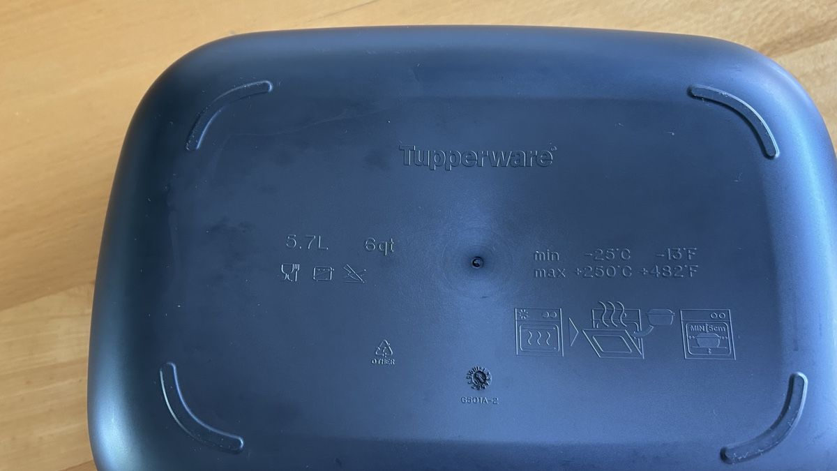 Tupperware Backformen: UltraPro Tupperware 5.7l & 3.3l  – Gebraucht aus Dotzigen von rapunzel03 6