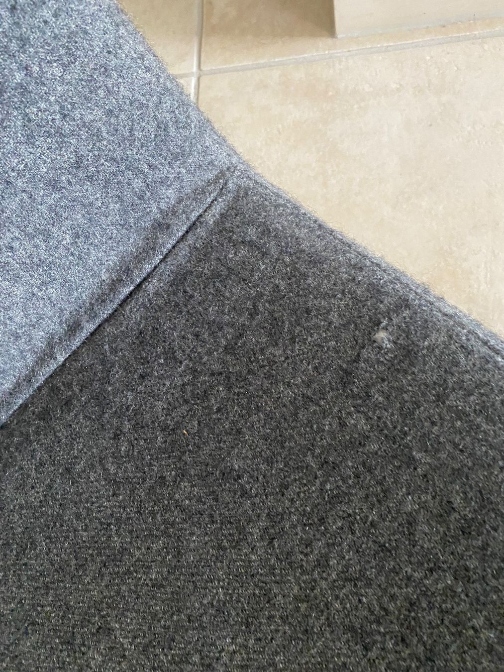 Ikea Sedie: Grauer Stuhl – Usato da Balsthal venduto da Uroby 2