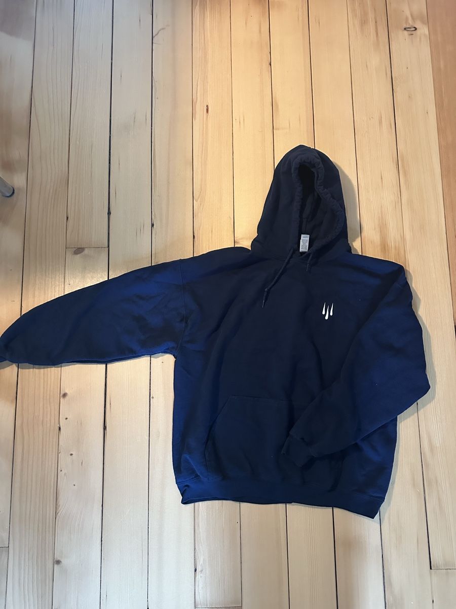 Pulls & Sweat-shirts: Offline Pullover, mit Backprint  – D'occasion à Bern par dav_qv8j