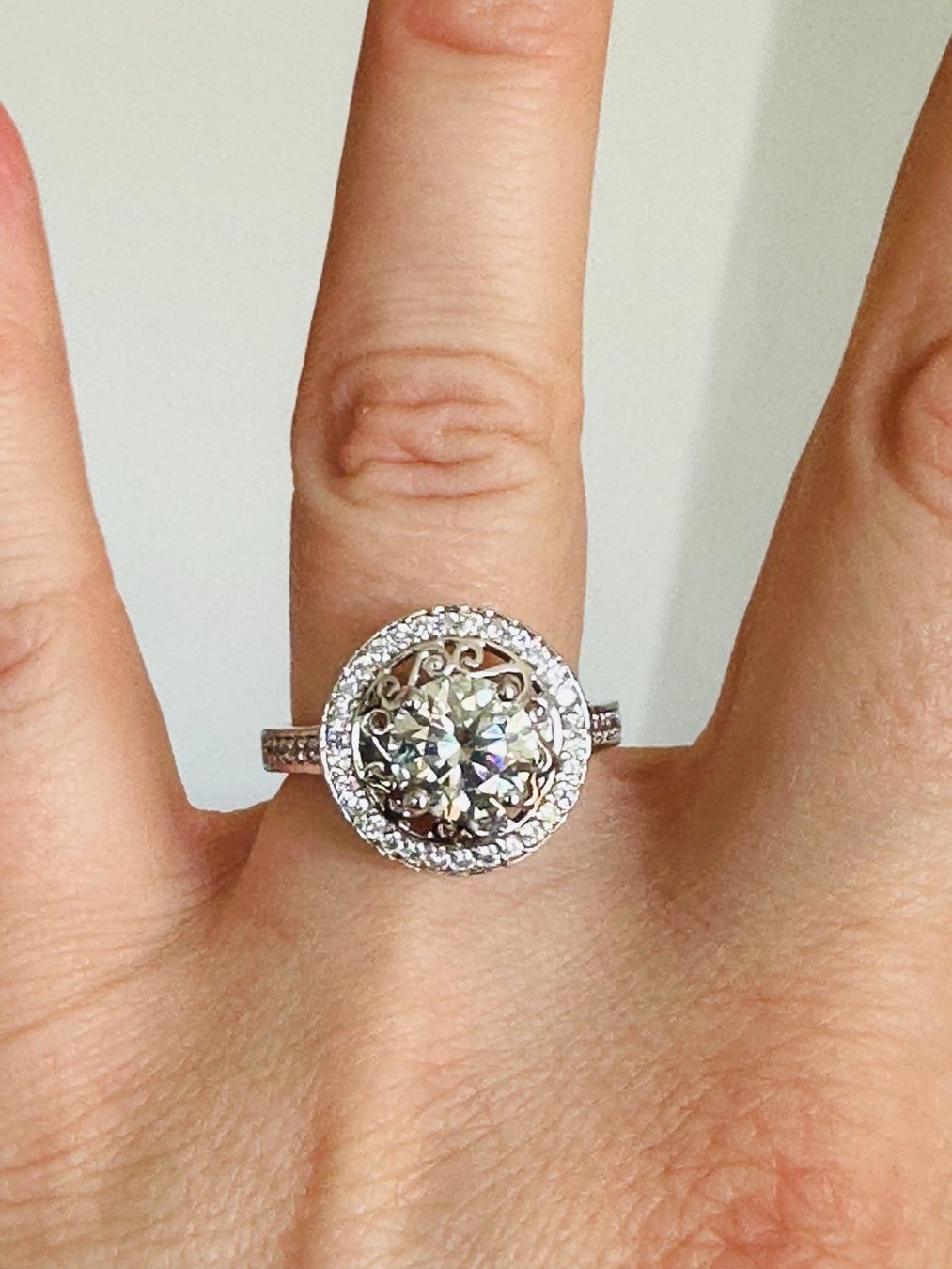 Anelli: 3.55 Ct Vvs1 .= Ice Blue White Round Moissanite size 7 – Nuovo e nell'imballaggio originale da Genève venduto da AGBERG 1