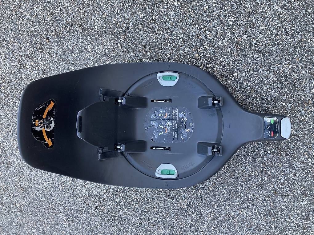 Seggiolini per auto: Cybex base z 360 – Usato da Ascona venduto da decaet3 1