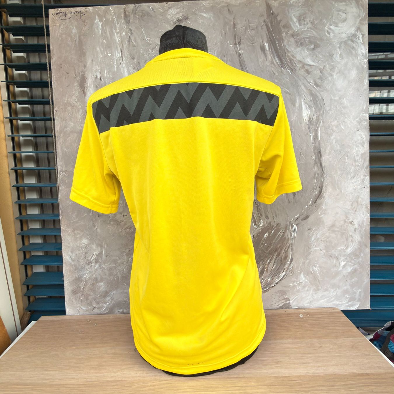 Adidas Chemises, T-shirts & Polos: T-shirt Adidas "The Future Is Today" – D'occasion à Thônex par Suisse.Shopping 2
