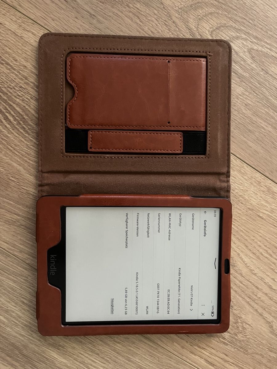 Lecteur media portable: Kindle Paperwhite 11th Gen with cover – D'occasion à Winterthur par ama_cz7g 1