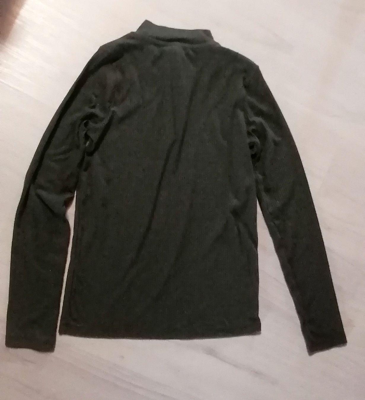Blusen, T-Shirts & Tops: Pull, t-shirt manches longues,haut – Gebraucht aus Montcherand von petiteoune75 1