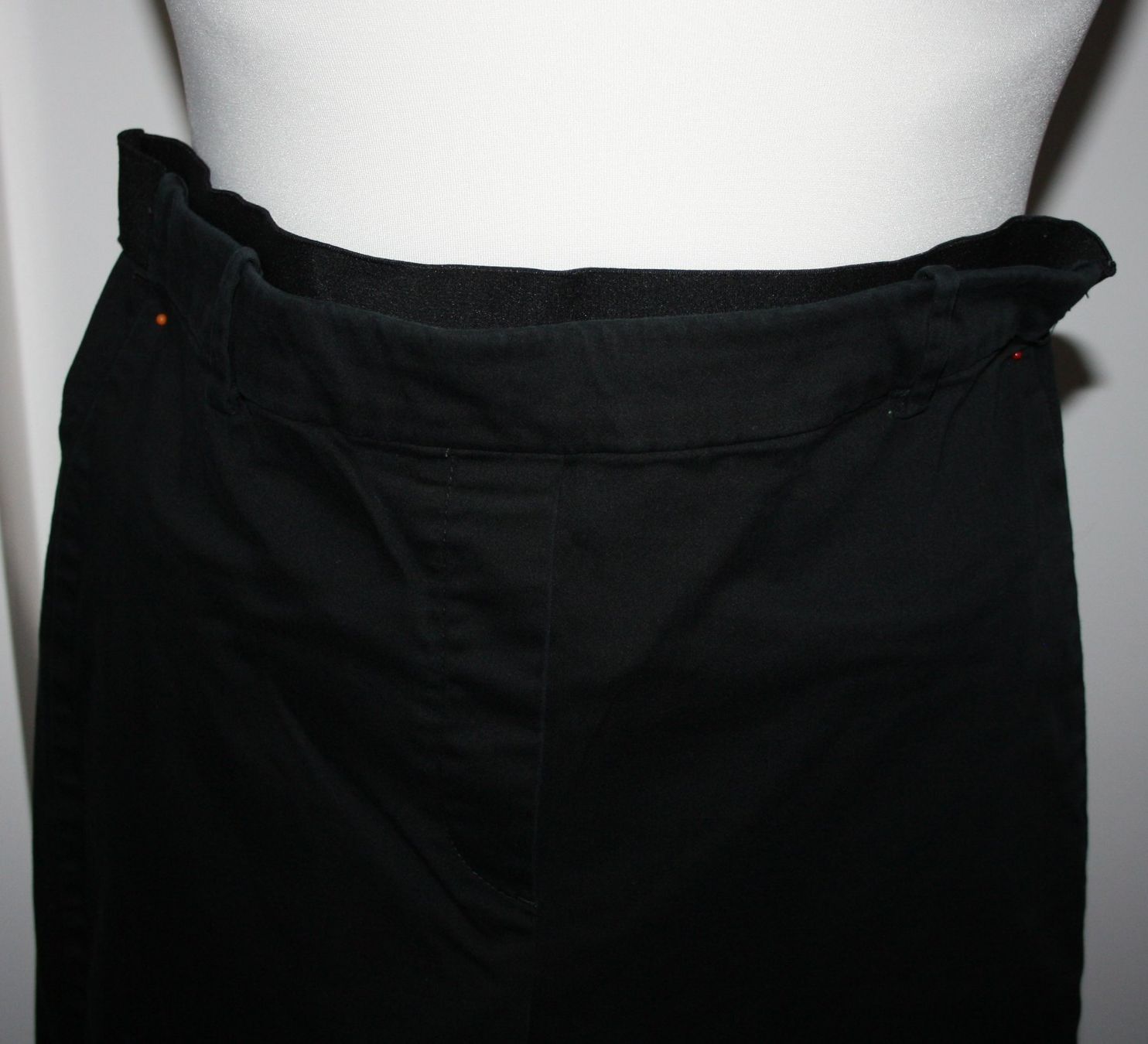 Jeans: Jegginis Hose H+M sehr elastisch schwarz Gr. 44 – Usato da Flüelen venduto da Diversicum-Textil 1