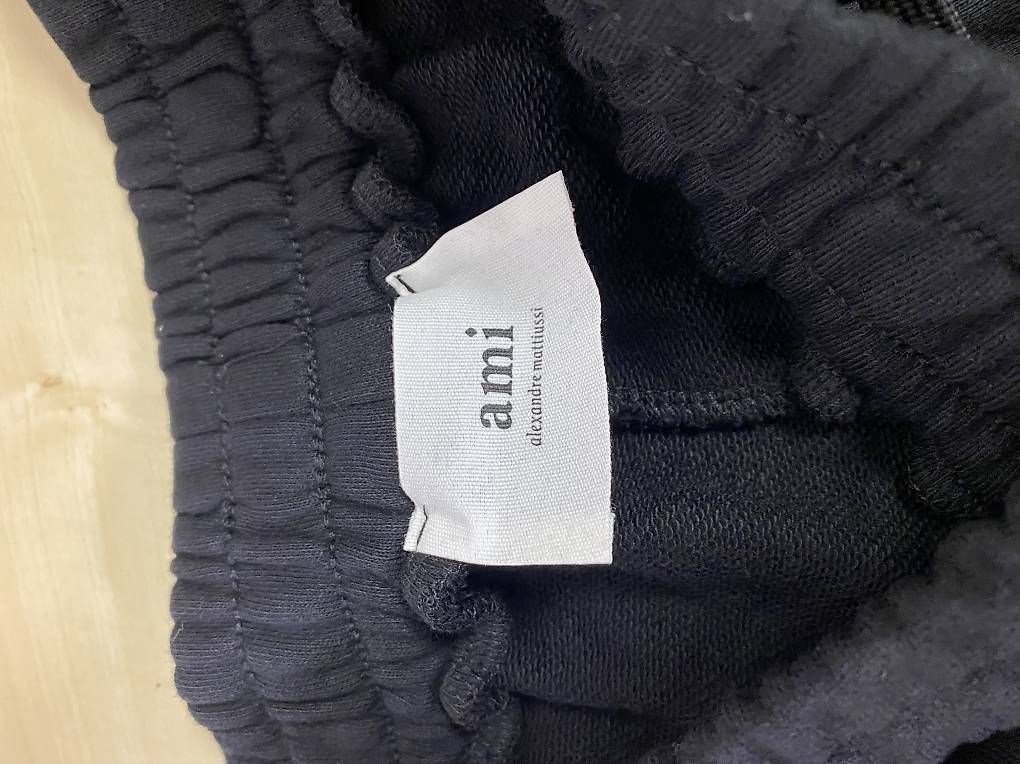 Hosen: Shorts,Kurze Hose Ami Paris – Gebraucht aus Meisterschwanden von  3