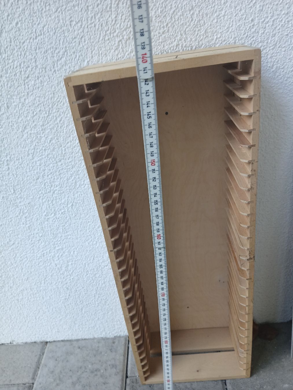Sonstiges Zubehör: Wooden DVD rack storage unit good condition 41cm – Gebraucht aus Zürich von csm04
