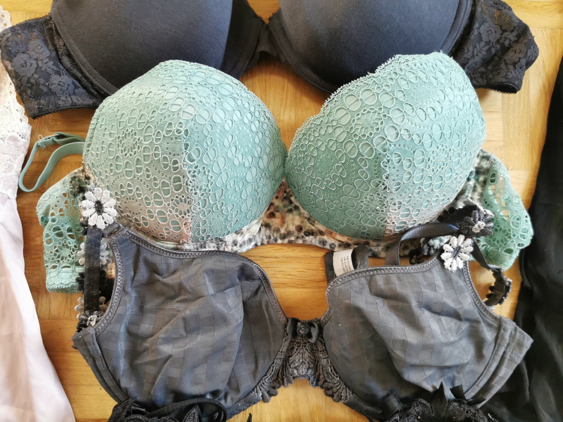 Sonstige Unterwäsche: Lingerie BH Set Gr. 80B/85B – Gebraucht aus Stäfa von flamingo_17 4