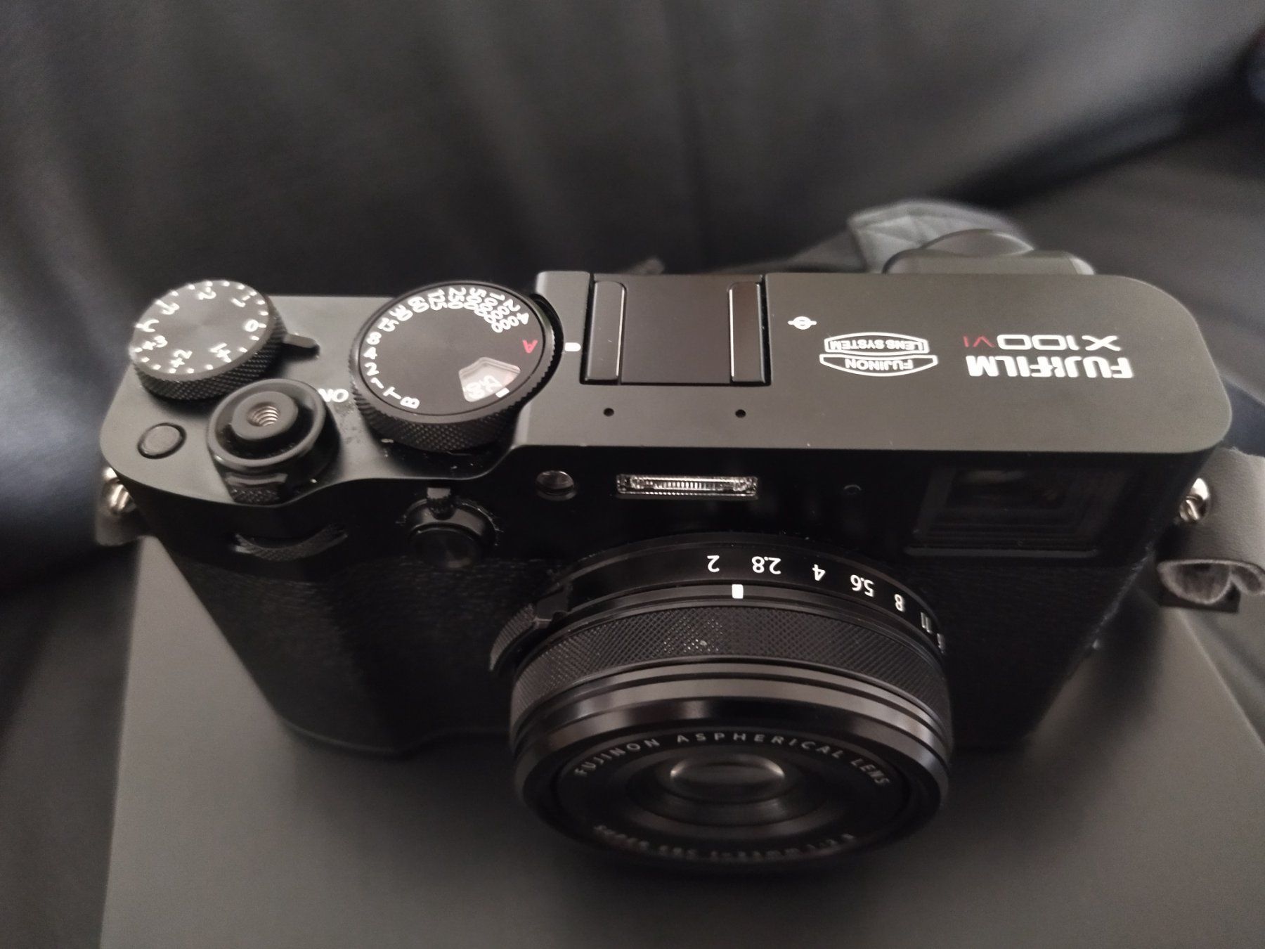 Fujifilm Fotocamera: Fujifilm x100 VI – Usato da Neuchâtel venduto da Maostong01