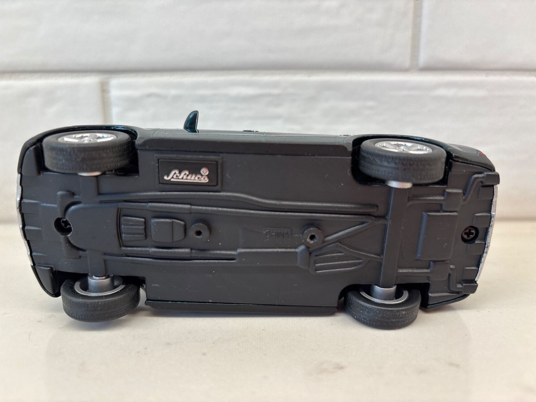 Schuco Modellini d'auto: Schuco Mercedes GL 1/43 – Usato da Gollion venduto da Hampton 2