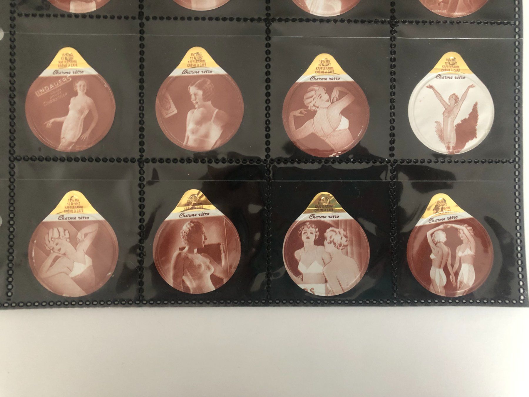 Kaffeerahmdeckel: Kaffeerahm-Deckeli Charme retro – Gebraucht aus Bassersdorf von sammelfloh 2