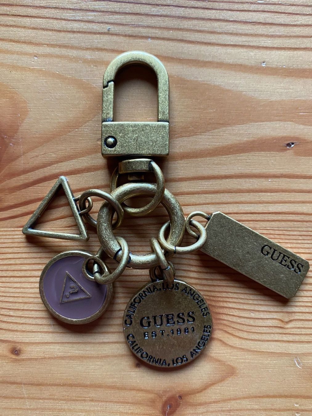 Guess Pendentifs: Original Guess Anhänger Neu – Neuf (Voir description) à Grächen par Walterli_88