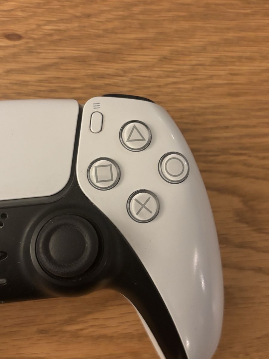 Sony Controller: Controller PS5 Original (Akku langsam schwach) – Gebraucht aus Zürich von sliff 1