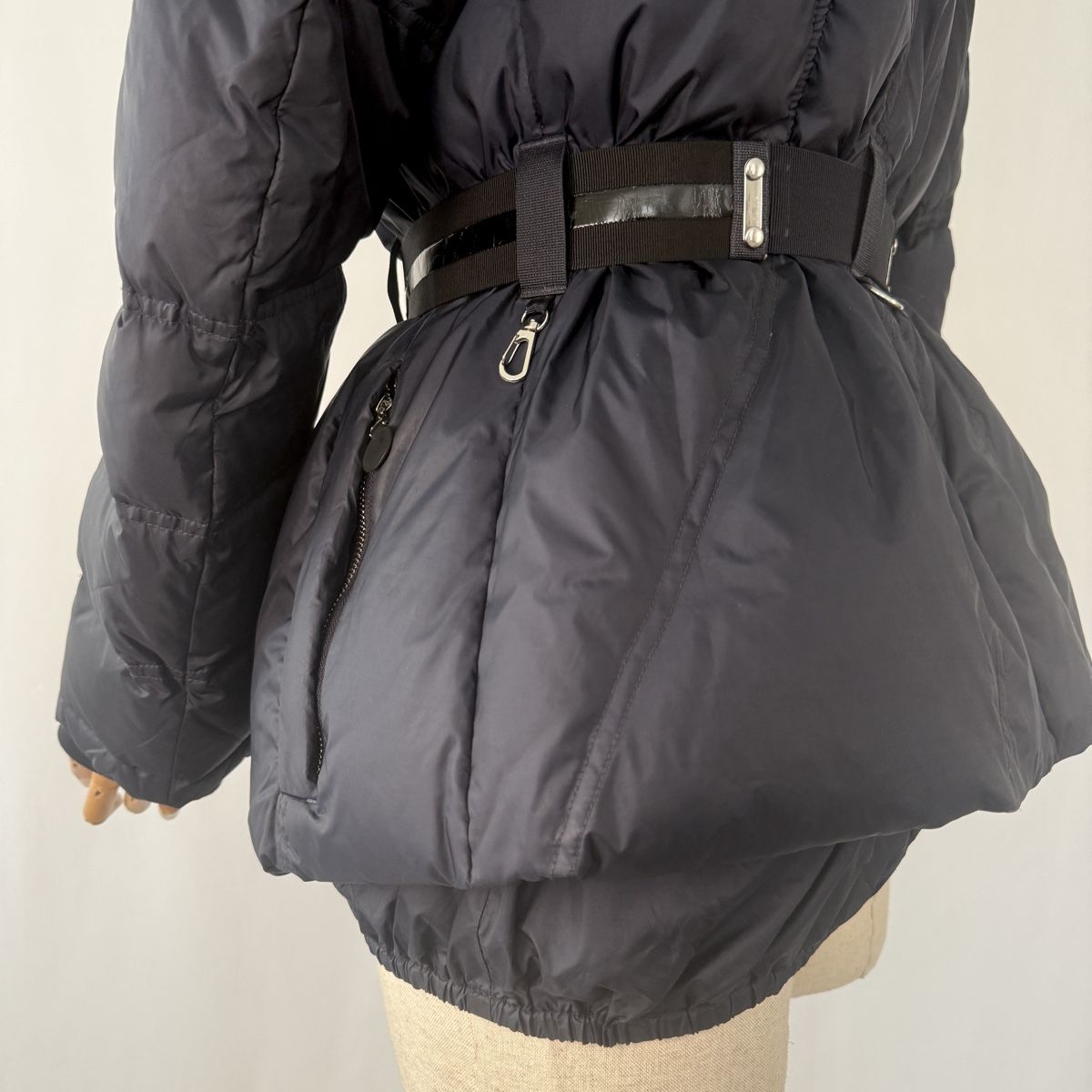 High Giacche: HIGH EVERY DAY COUTURE Down Jacket – Nuovo (secondo la descrizione) da Freienbach venduto da Avviivva_Shop 4