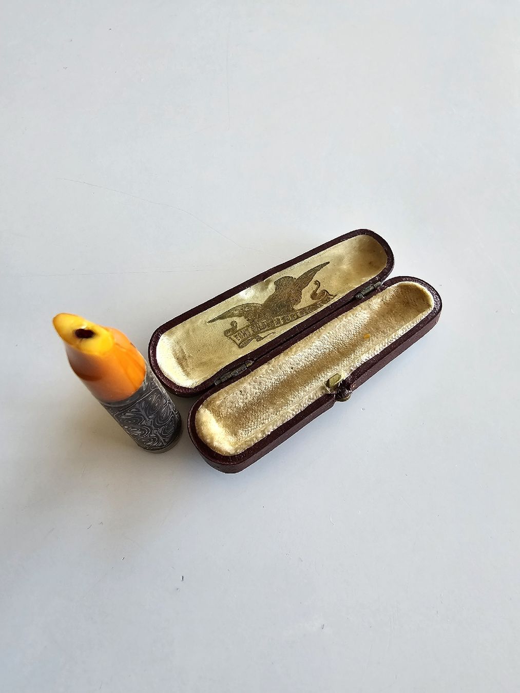 Pipe & Accessori: Zigarettenspitze Silber mit Bernstein in Etui antik – Usato da Niederrohrdorf venduto da DieBuechersammlerin 3