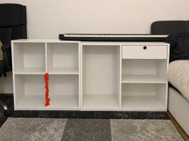 Bücherregal