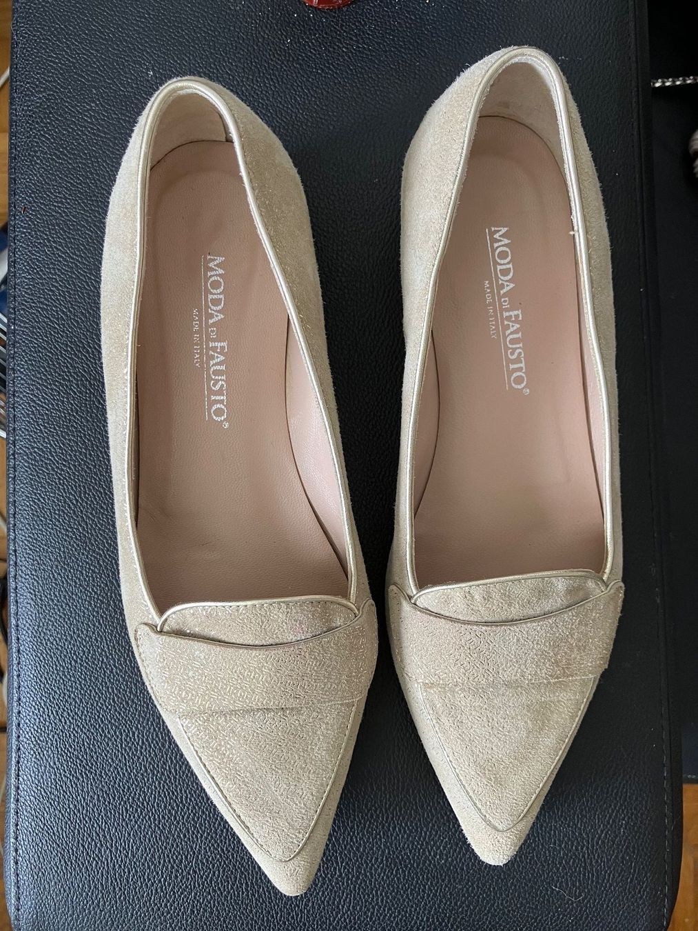 Scarpe da donna: Chaussures Moda Di Fausto  Taille 38.5 – Usato da Peseux venduto da CharmeCommerce