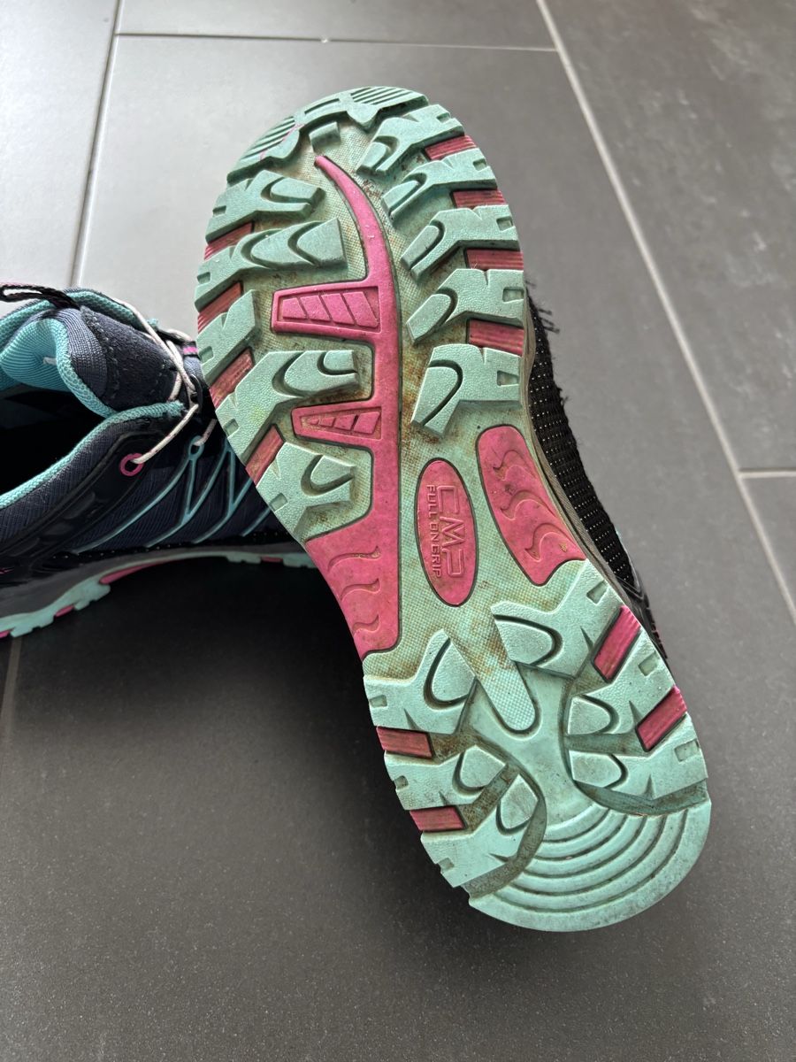 CMP Chaussures filles: CMP Multifunktionsschuhe Grösse 37  – D'occasion à Niederwangen b. Bern par muidop 1