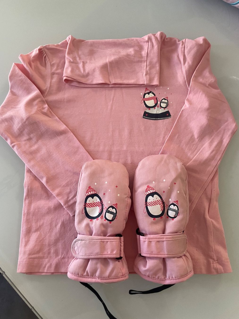 Lupilu Maglioni & Felpe: Rollkragenpulli rosa und Handschuhe 110126 – Usato da Pfeffingen venduto da Purzzeli