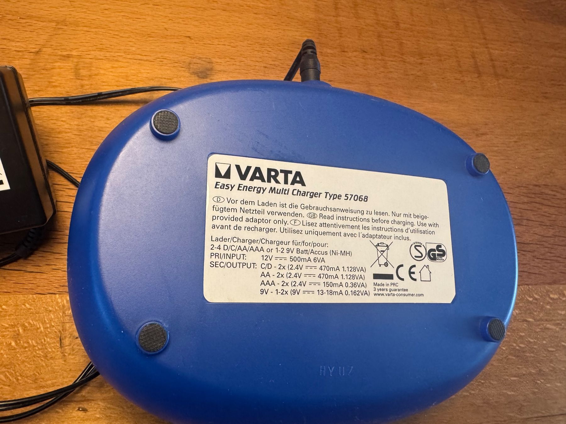 Varta Akkus & Batterien: Varta Batterie Multi Ladegerät 57068 - gebraucht – Gebraucht aus Zürich von vincent.clifford 1