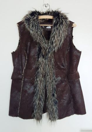 Schicke Damen Kunstfell-Weste, Gr. 38, Braun