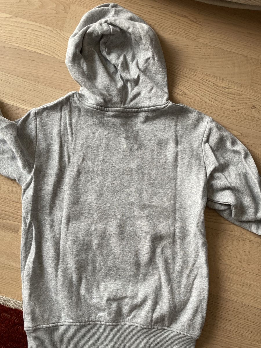 H&M Lotti & Set di vestiti: neuwertige Pullover, Gr. 146-152 – Nuovo (secondo la descrizione) da Otelfingen venduto da pat_8jmb 2