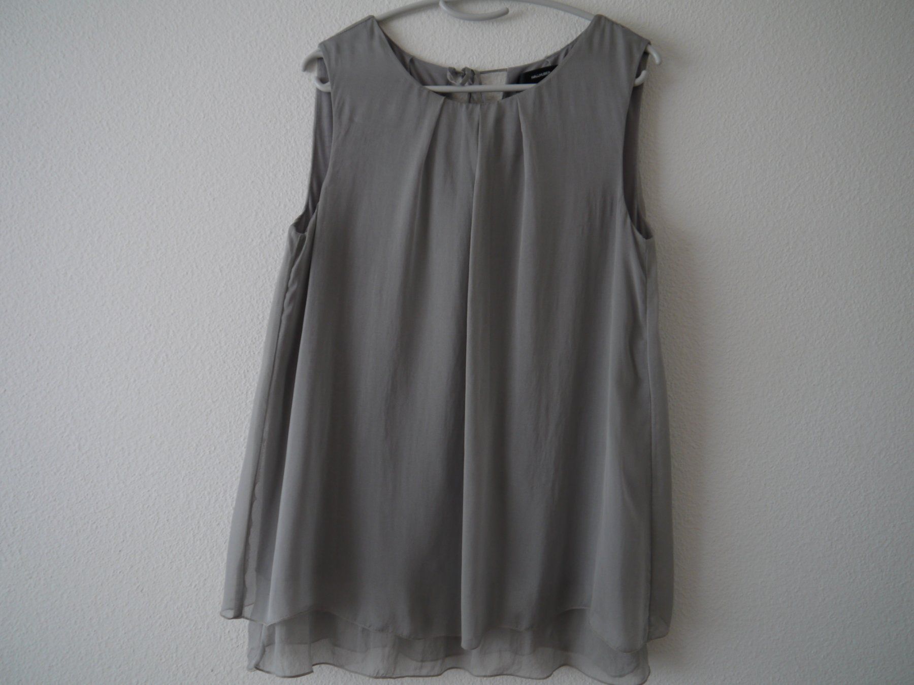 Hallhuber Camicette: HALLHUBER Bluse aus 100% Seide Gr.40 – Usato da Hagendorn venduto da Blaf