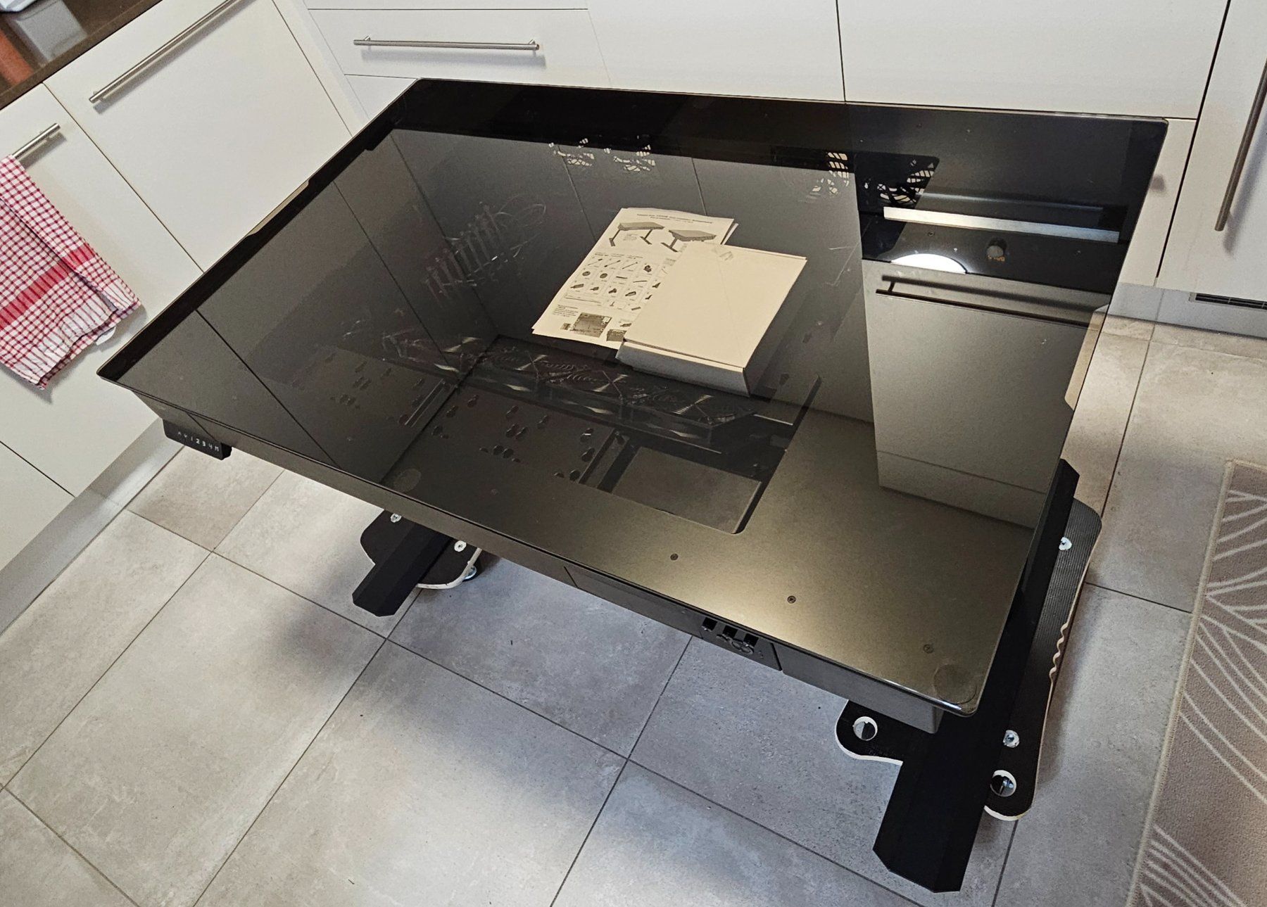 Lian Li Gehäuse: Bureau/Boîtier Lian Li DK-04X – Gebraucht aus Rennaz von vergil303 3