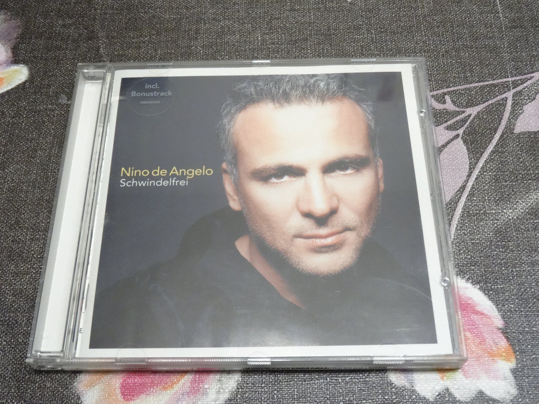 CD: Nino de Angelo - Schwindelfrei CD – Usato da Olten venduto da Disc-Ausverkauf