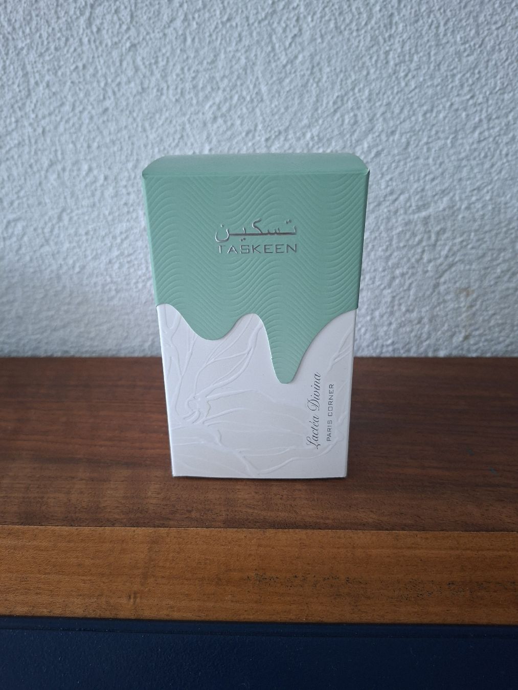 Profumi & Eau de Toilette: Paris Corner Taskeen lactea divina – Nuovo (secondo la descrizione) da Le Landeron venduto da val_v7vp