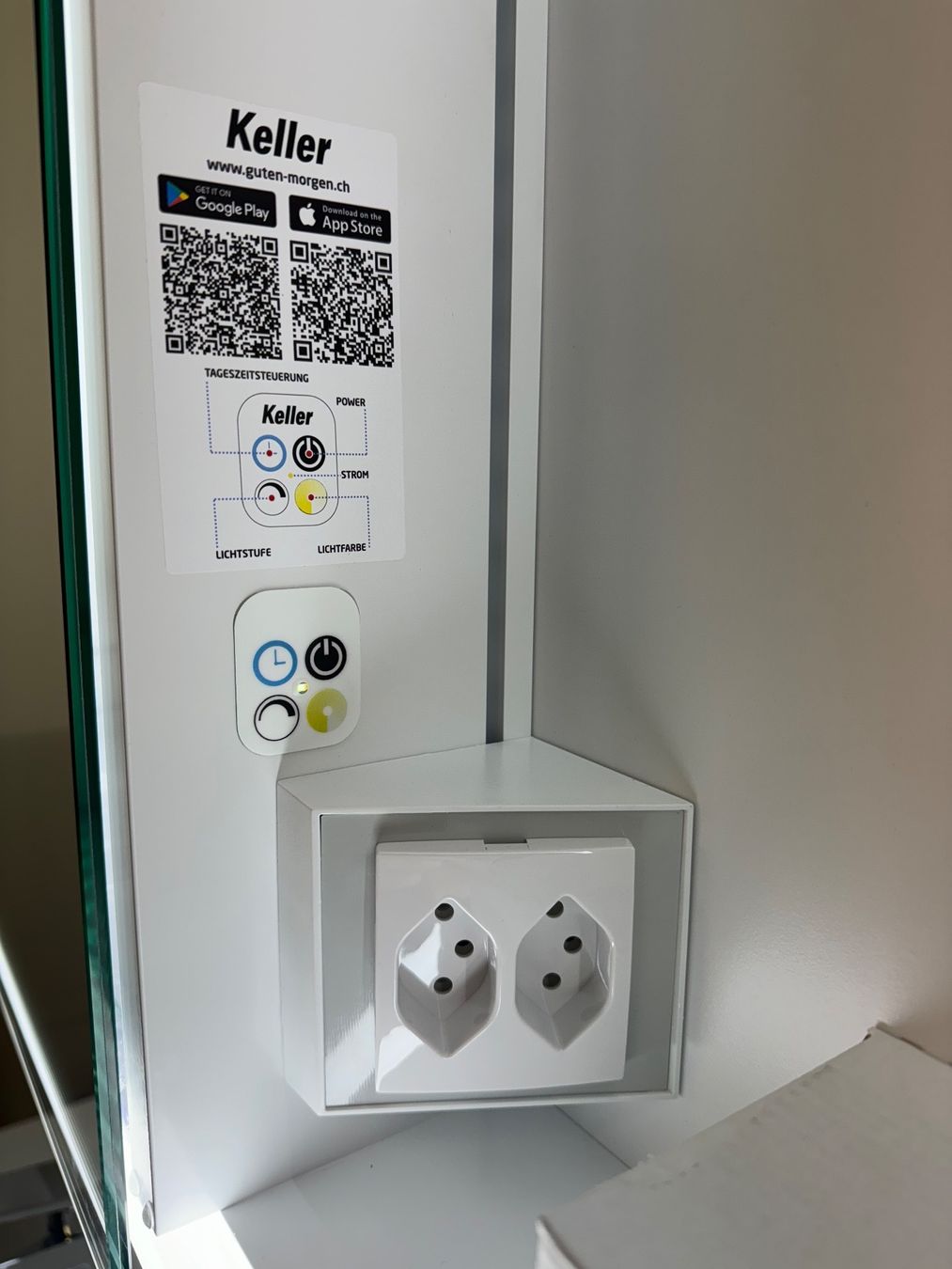 Alterna Mobili per bagno: Alterna Waschtischmöbel inkl.Illuminato Plus Spiegelschrank – Nuovo (secondo la descrizione) da Amriswil venduto da deluxe_bad 2