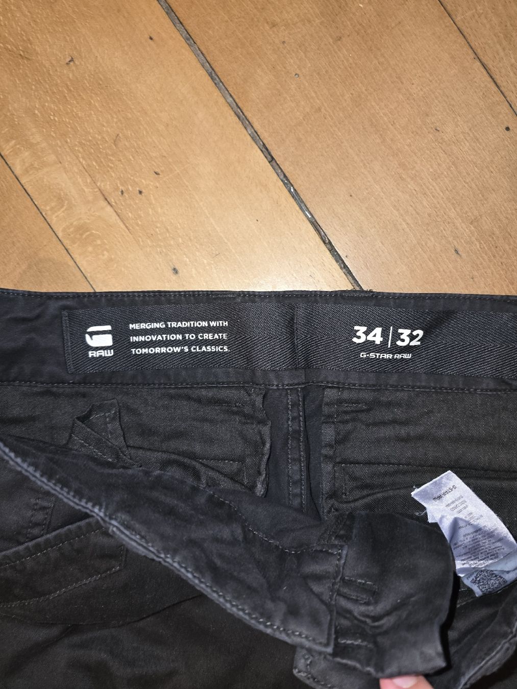 G-Star Hosen: G-Star Raw Cargo Pants Grösse 34/32 Schwarz – Gebraucht aus Luzern von Flynn_nw 1