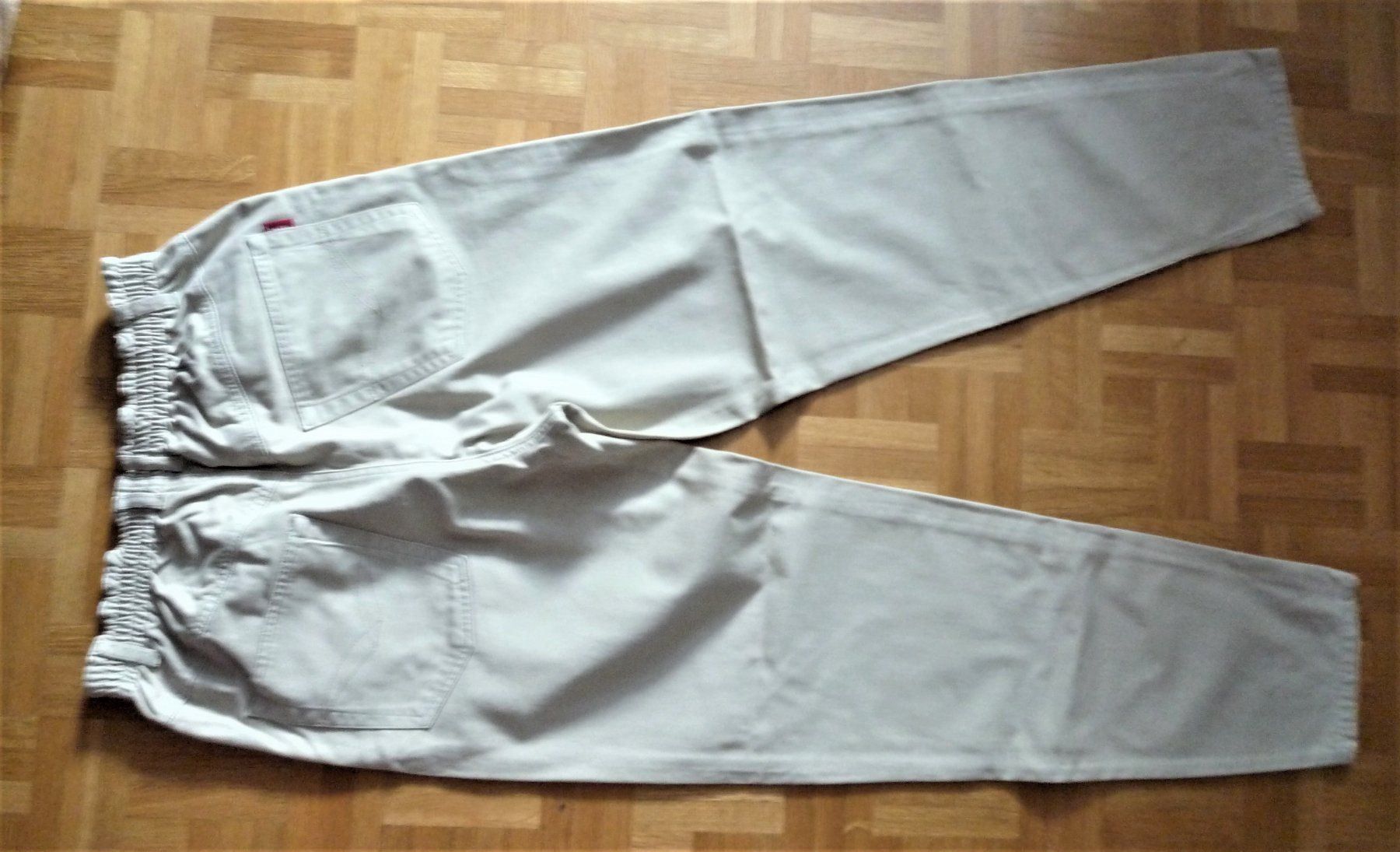 Pantaloni: Hose – Usato da Rafz venduto da Sonnenblume305 1