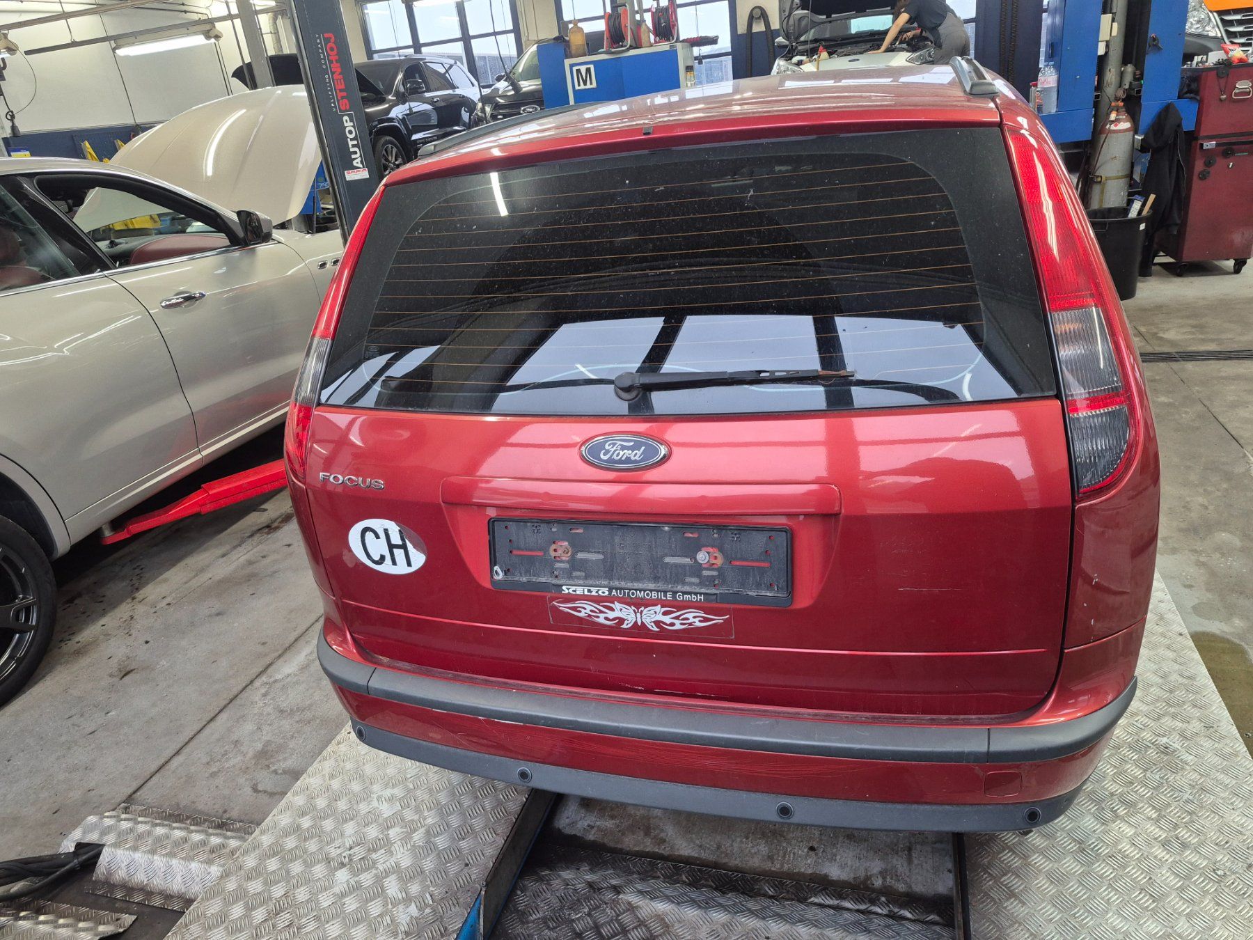Ford Automobili: Ford Focus 2.0i 16v – Usato da St. Margrethen venduto da Autozentrum1 3