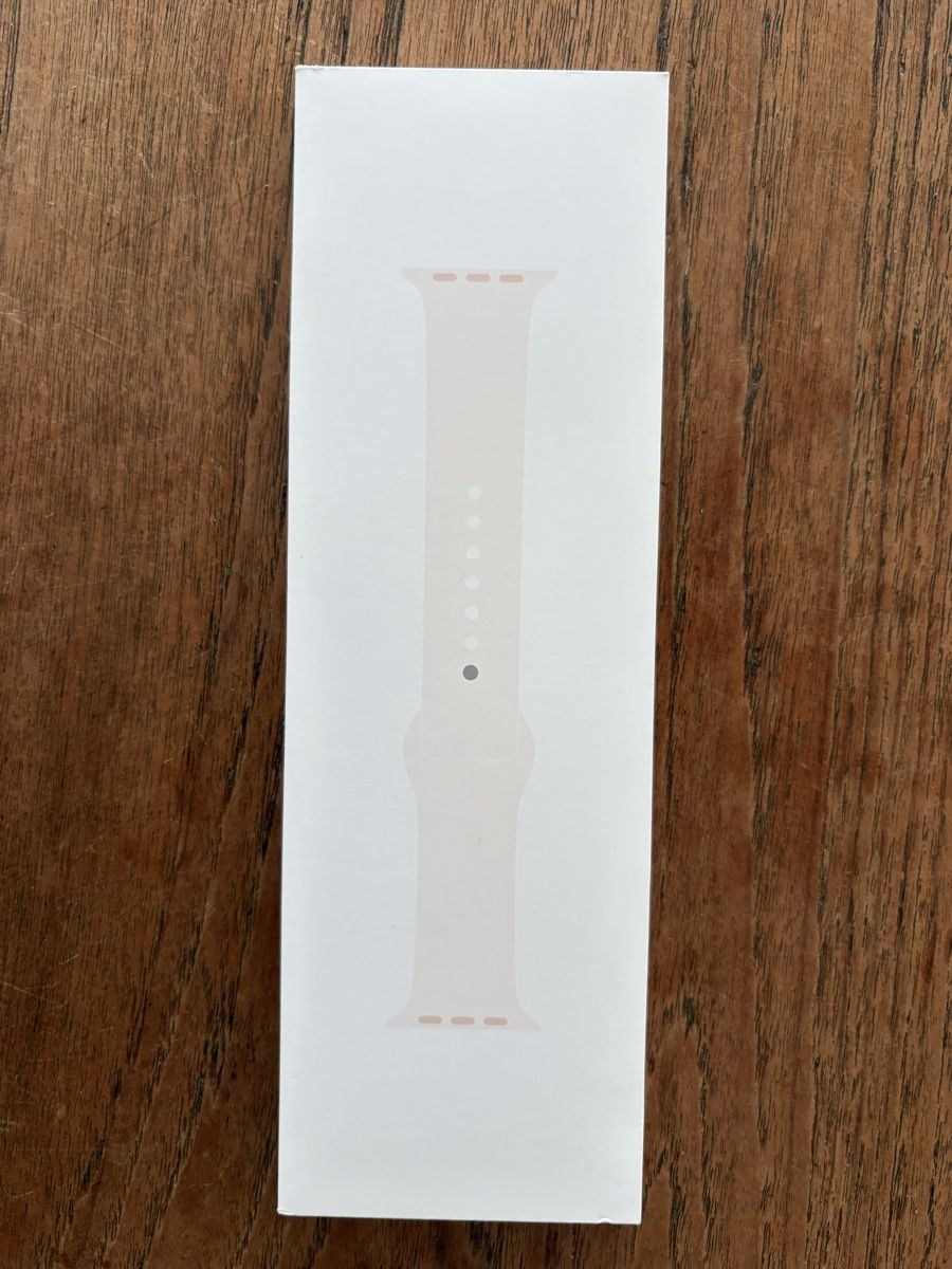 Apple Armbänder & -reifen: Apple Watch Sportarmband neu – Neu und originalverpackt aus Zug von Zug-Queen