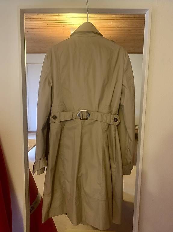Mäntel: Damenmantel beige (Grösse M) – Gebraucht aus Rodersdorf von aki12 1