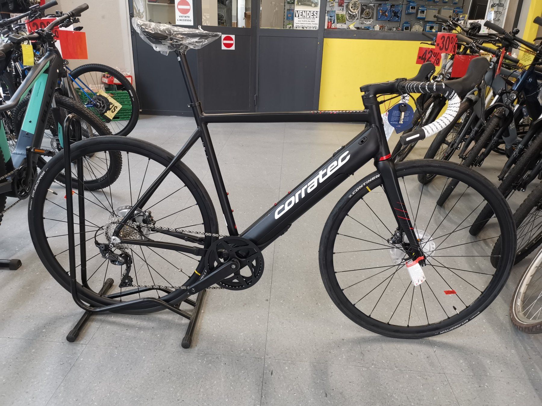 Corratec Biciclette: SCHOCKPREIS E-Road Velo CORRATEC E-Corones Elite 56cm – Nuovo (secondo la descrizione) da Bellinzona venduto da MISTER.BIKE 1