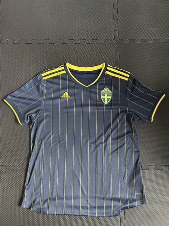 Maillot Suède Adidas Euro 2020 extérieur  Taille L
