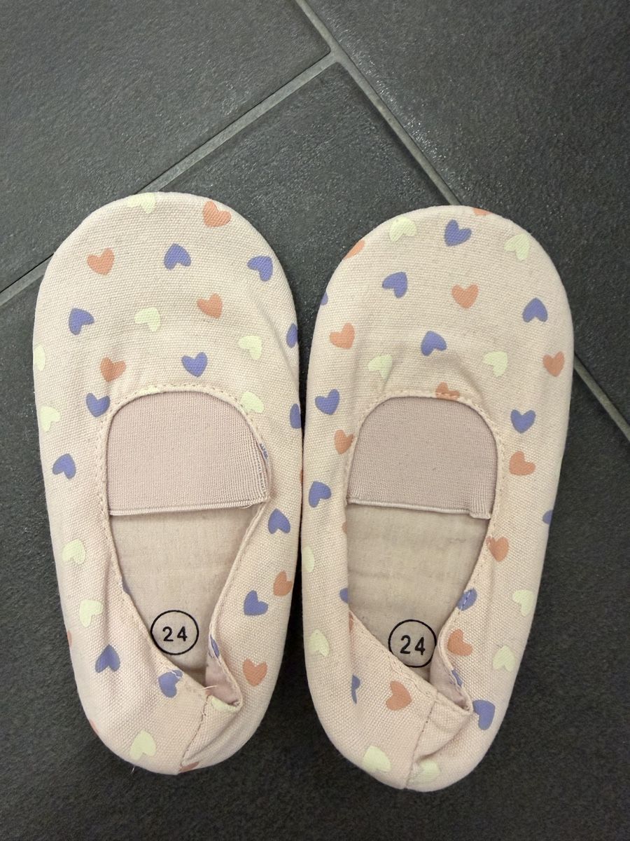 Scarpe per ragazze: Basanes / Turnschuhe 24 – Nuovo (secondo la descrizione) da Cartigny venduto da l.luckuit