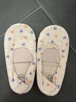 Basanes / Turnschuhe 24