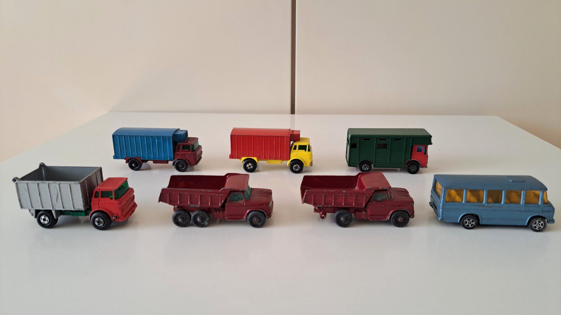 Matchbox Modellini d'auto: Alte Modellautrucker - 6 x Matchbox + 1 x Corgi – Usato da Affoltern am Albis venduto da saminou01