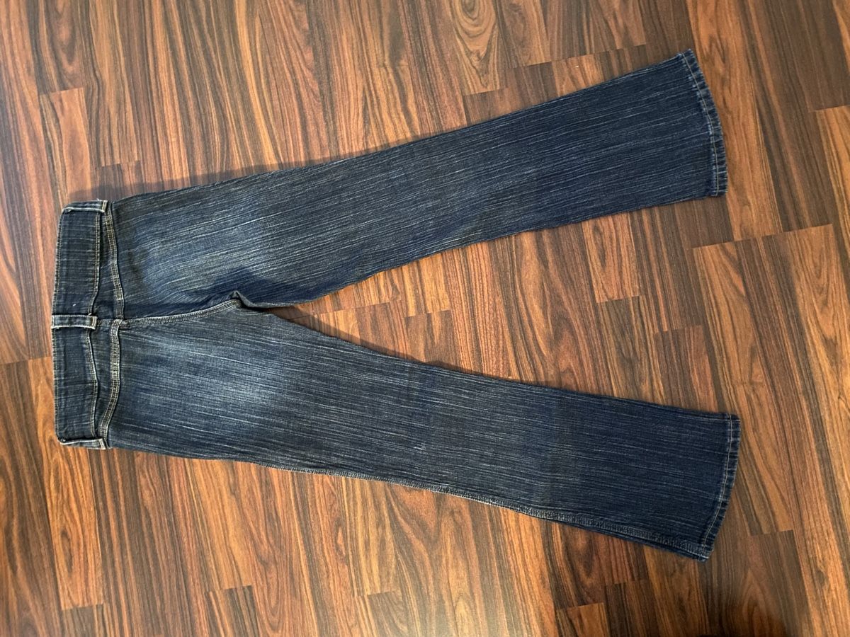H&M Pantaloni: Bootcut Jeans / Schlaghosen – Usato da Gretzenbach venduto da LSXS 2