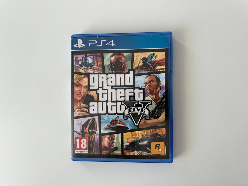 GRAND THEFT AUTO: The Trilogy - The Definitive Edition (PS4, 2021) NEUF