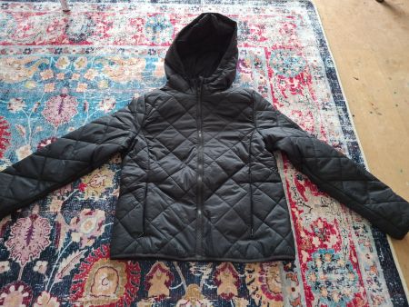 Schwarze UP2 Fashion Steppjacke, Grösse S . Ganz neu