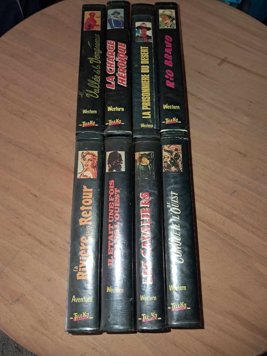 Tutti i VHS: Lot de 8 VHS WESTERN(1) – Usato da Le locle venduto da juliensaran 5